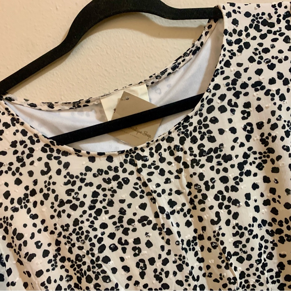 Betsey’s Dress 👗 - Picture 4 of 8